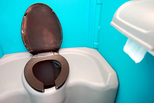 Portable Toilet Options We Offer in Harrah, OK